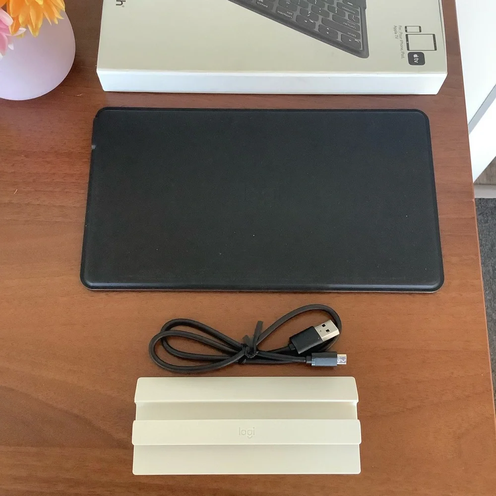 💻Logitech Keys-to-Go Ultra Slim Keyboard